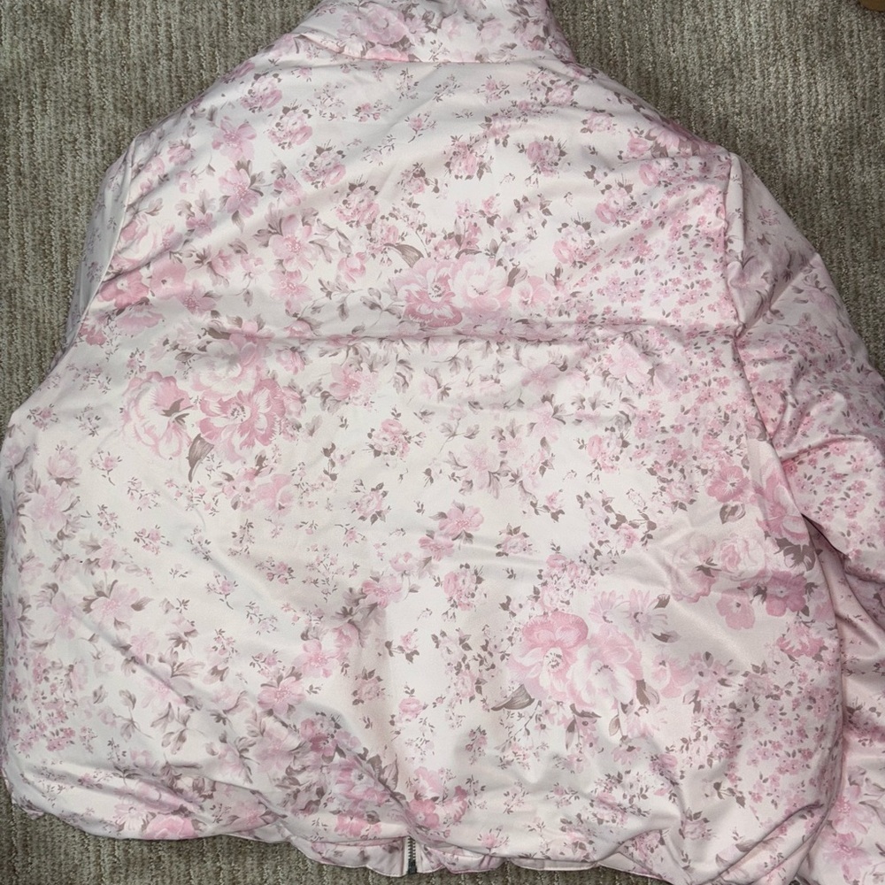 Hollister Zip-Up Pattern Puffer Jacket - Picture 5 of 6